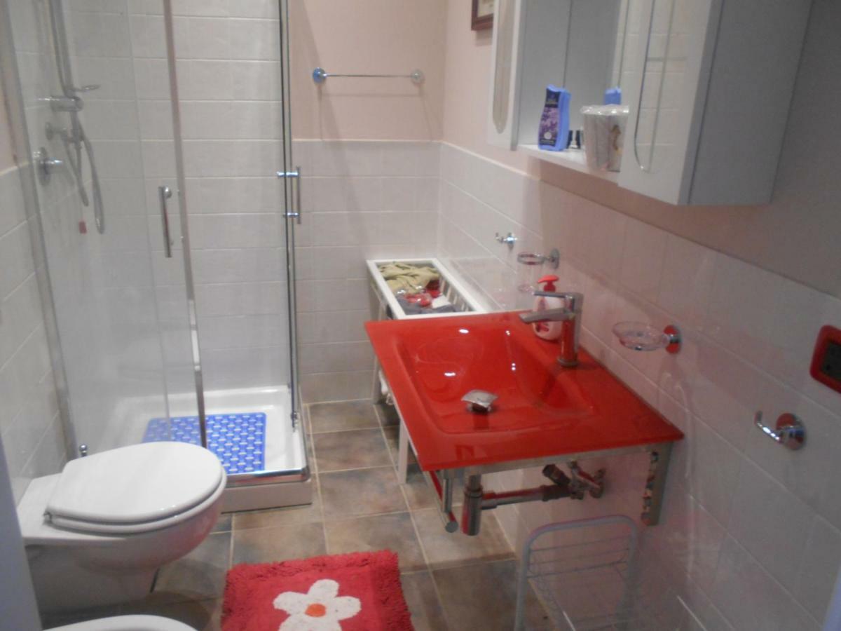 RelaisLA CAPPUCCINA Rooms&Apartments Assise Extérieur photo